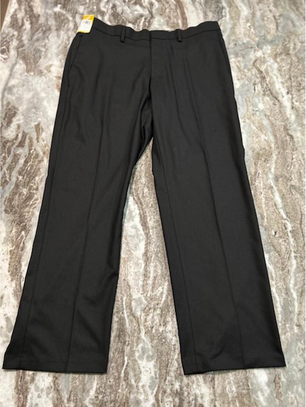 ✨ Haggar Premium Tailored Fit Dress Pants NWT – Black – 36x30